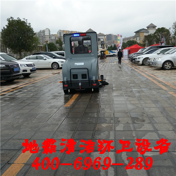 毕节道路清扫车哪里有卖【贵州地之霸】