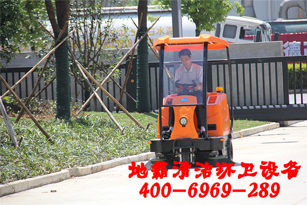 常德道路清扫车报价【湖南地霸】